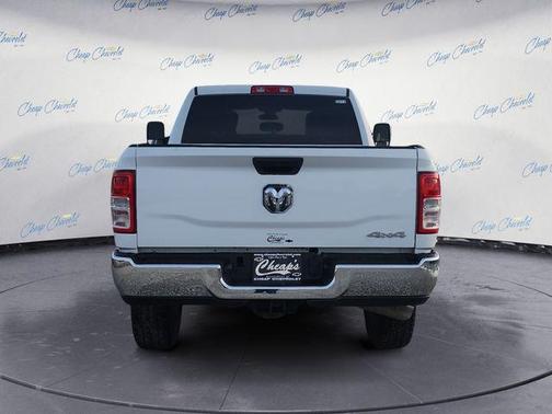2022 RAM 2500 Tradesman Crew Cab 4x4 6'4' Box