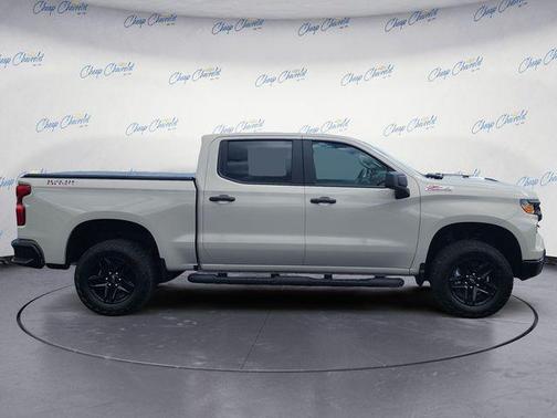 White Sands 2026 Chevrolet Silverado 1500 Custom Trail Boss