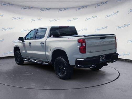 White Sands 2026 Chevrolet Silverado 1500 Custom Trail Boss
