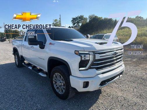 Summit White 2025 Chevrolet Silverado 2500 LT