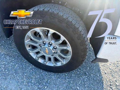 Summit White 2025 Chevrolet Silverado 2500 LT
