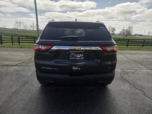2021 Chevrolet Traverse LT Cloth