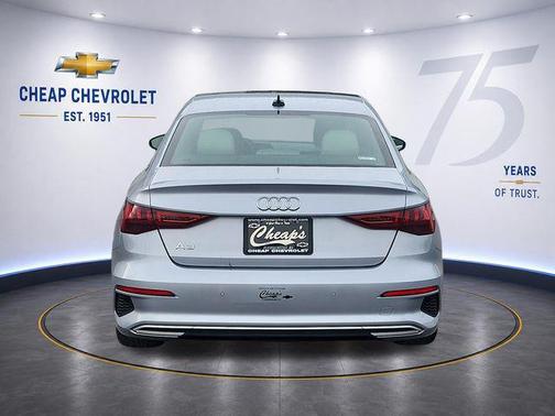 Florett Silver Metallic 2023 Audi A3 Premium