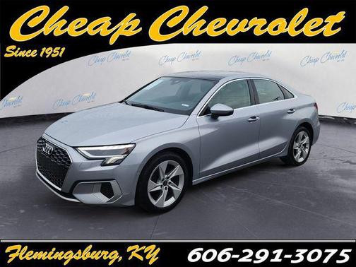 Florett Silver Metallic 2023 Audi A3 Premium