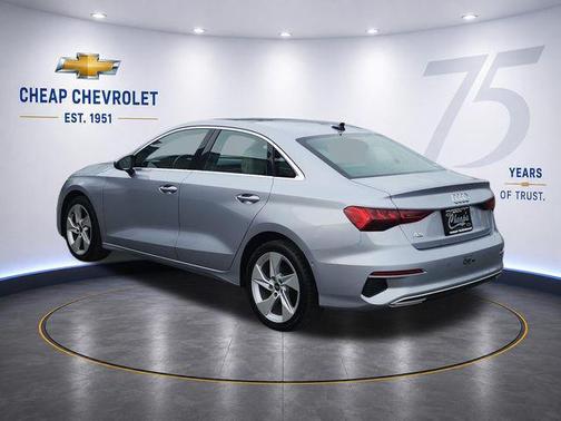 Florett Silver Metallic 2023 Audi A3 Premium