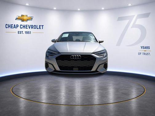 Florett Silver Metallic 2023 Audi A3 Premium