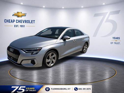 Florett Silver Metallic 2023 Audi A3 Premium