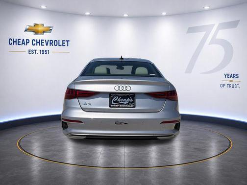 Florett Silver Metallic 2023 Audi A3 Premium