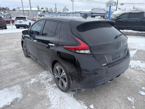 2022 Nissan Leaf SV 40 kWh