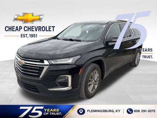 Mosaic Black Metallic 2022 Chevrolet Traverse LT Cloth