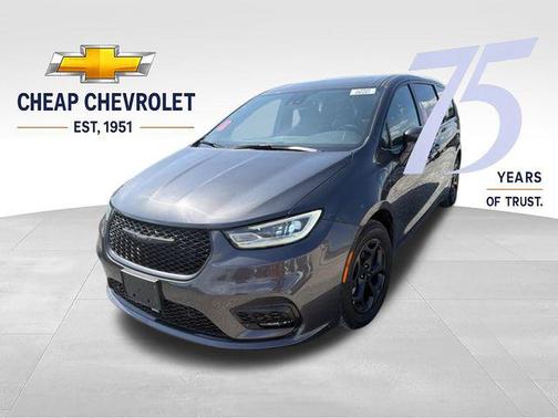 Granite Crystal Metallic Clearcoat 2022 Chrysler Pacifica Hybrid Touring L