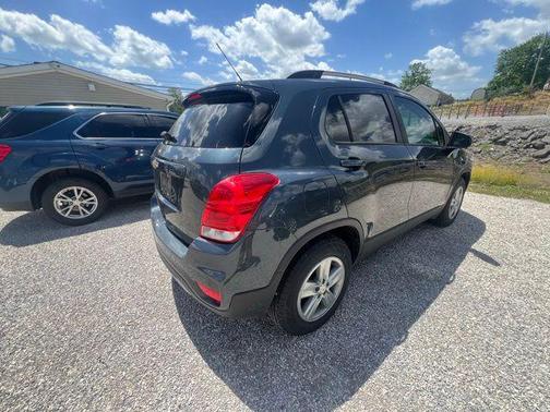 Shadow Gray Metallic 2021 Chevrolet Trax LT