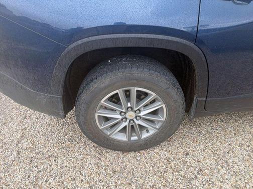 Northsky Blue Metallic 2022 Chevrolet Traverse LT Cloth