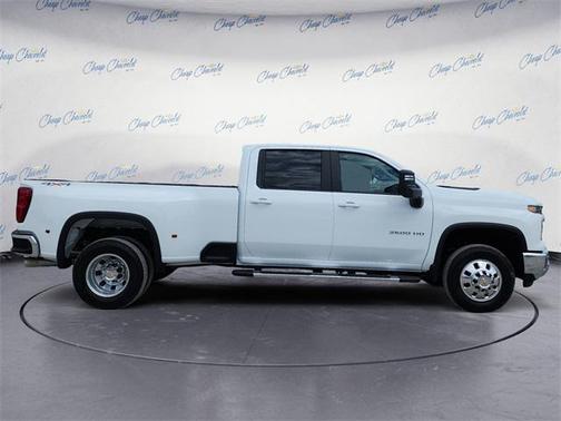 2026 Chevrolet Silverado 3500 LT