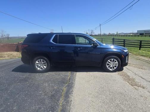 2022 Chevrolet Traverse LS