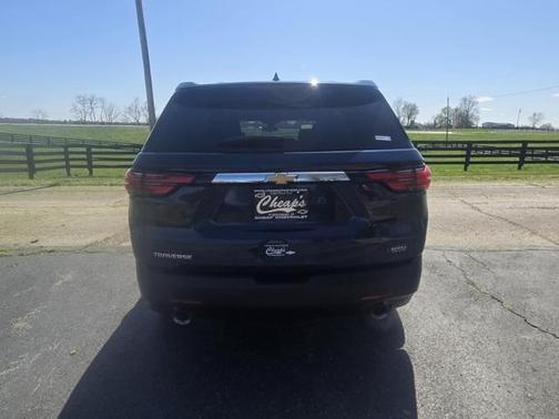 2022 Chevrolet Traverse LS
