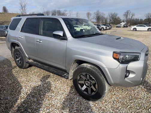 2024 Toyota 4Runner TRD Off Road