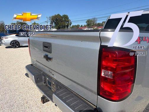 Silver Ice Metallic 2018 Chevrolet Silverado 1500 Custom