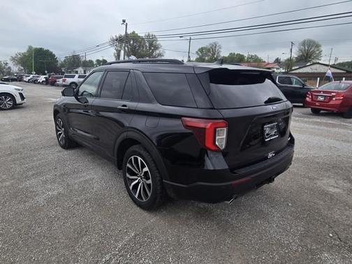 2022 Ford Explorer ST-Line