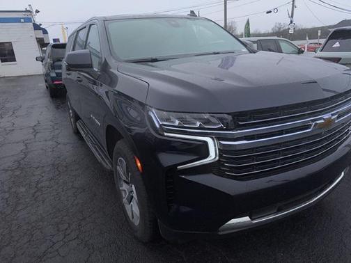2022 Chevrolet Suburban LT
