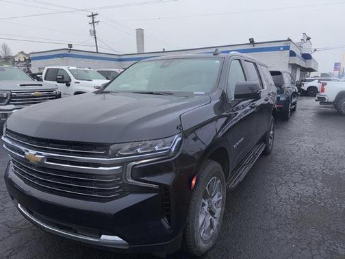2022 Chevrolet Suburban LT