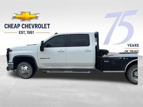 Summit White 2025 Chevrolet Silverado 3500 LT
