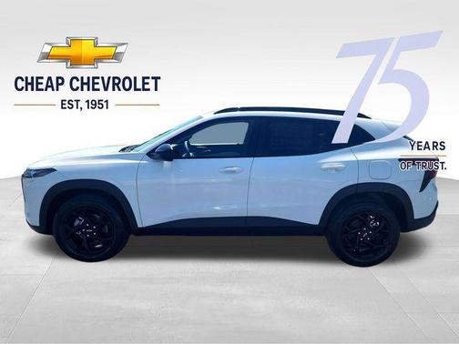 Summit White 2026 Chevrolet Trax LT