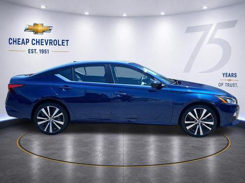 Deep Blue Pearl 2022 Nissan Altima SR Intelligent AWD