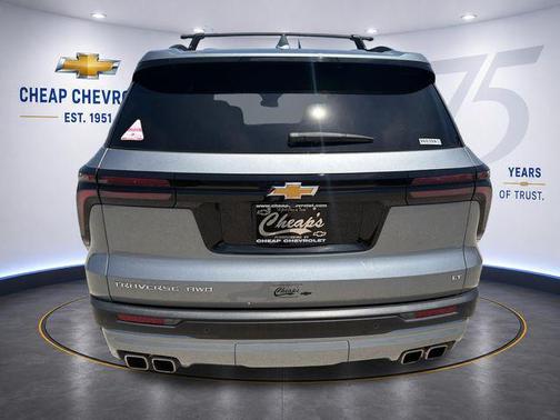 Sterling Gray Metallic 2024 Chevrolet Traverse LT