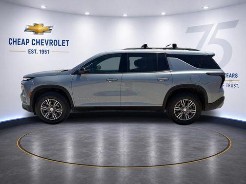 Sterling Gray Metallic 2024 Chevrolet Traverse LT