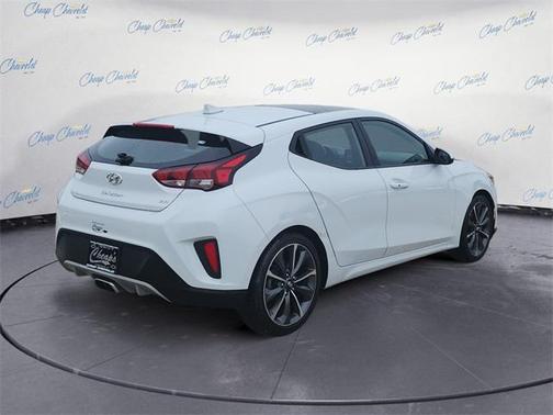 2019 Hyundai Veloster 2