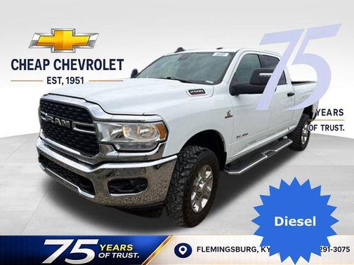 Bright White Clearcoat 2024 RAM 2500 Big Horn Crew Cab 4x4 6'4' Box