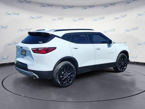 Summit White 2022 Chevrolet Blazer 2LT