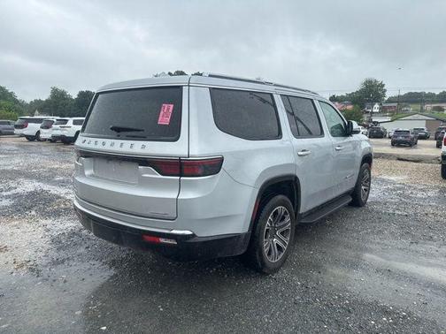 Silver Zynith 2022 Jeep Wagoneer Series III 4x4