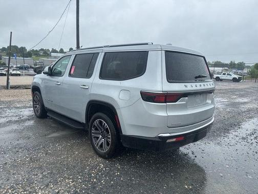 Silver Zynith 2022 Jeep Wagoneer Series III 4x4