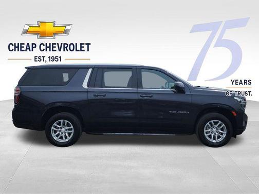 Dark Ash Metallic 2024 Chevrolet Suburban LT