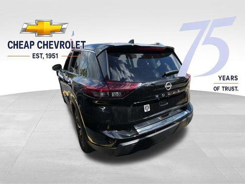 Super Black 2025 Nissan Rogue SV
