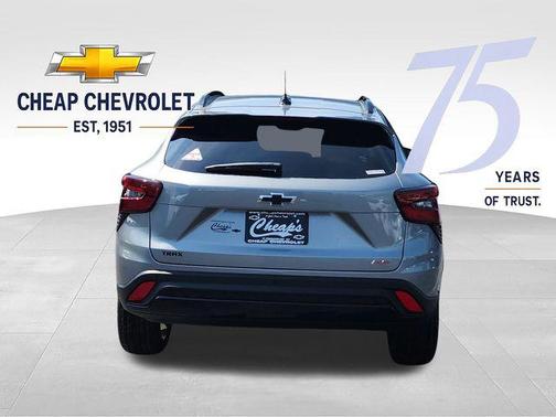 Sterling Gray Metallic 2026 Chevrolet Trax FWD 2RS