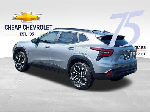 Sterling Gray Metallic 2026 Chevrolet Trax FWD 2RS