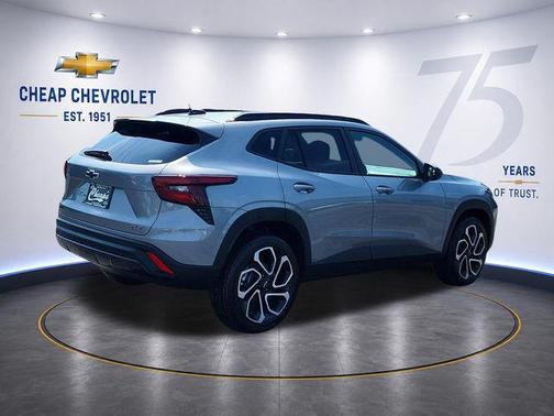 Sterling Gray Metallic 2026 Chevrolet Trax FWD 2RS