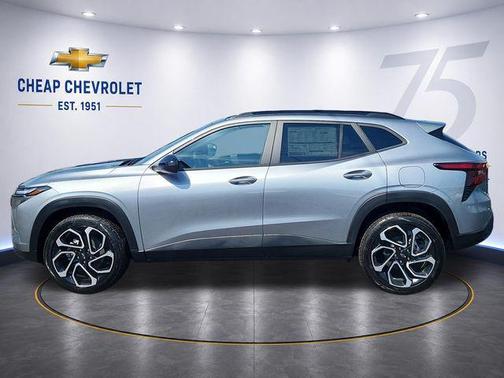 Sterling Gray Metallic 2026 Chevrolet Trax FWD 2RS