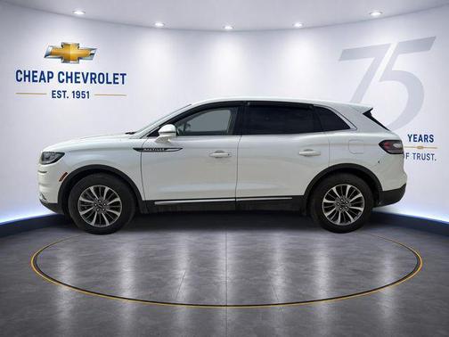 Pristine White Metallic Tri-Coat 2023 Lincoln Nautilus Standard