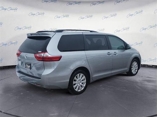 2017 Toyota Sienna LE