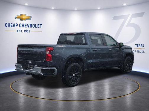 Shadow Gray Metallic 2021 Chevrolet Silverado 1500 LT