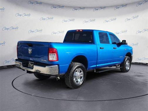 2020 RAM 2500 Tradesman Crew Cab 4X4 6'4' Box