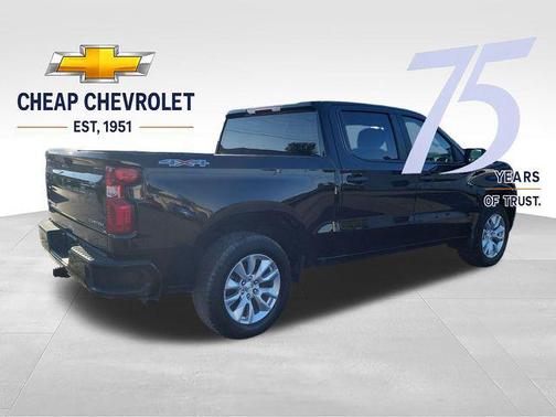 Black 2022 Chevrolet Silverado 1500 Custom