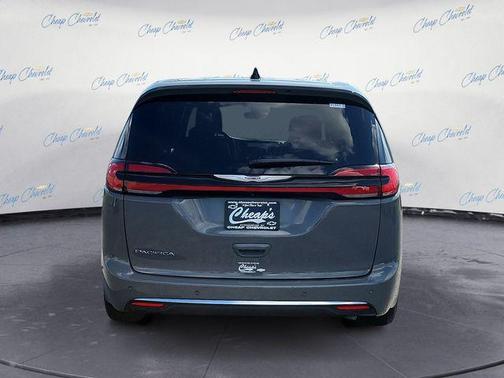 2025 Chrysler Pacifica L