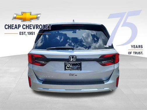 Silver 2025 Honda Odyssey EX-L
