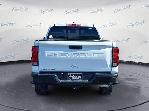 Summit White 2026 Chevrolet Colorado WT
