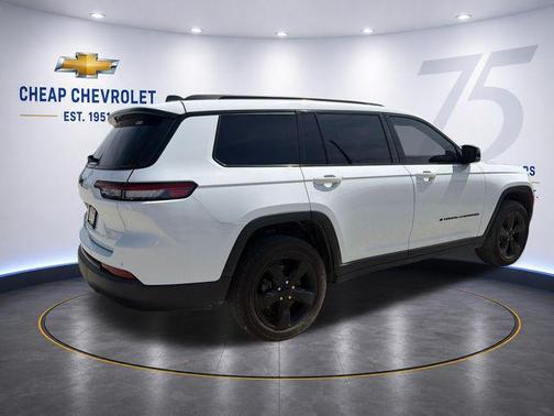 Bright White Clearcoat 2022 Jeep Grand Cherokee L Altitude